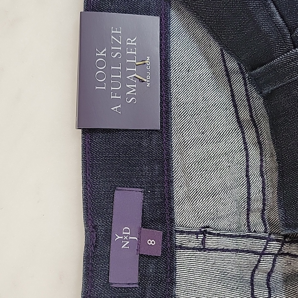 NWT NYDJ Dark Wash Cuffed Jeans - Dark Indigo Size 8 - Picture 4 of 8
